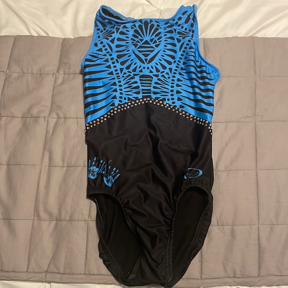 Chalk Warrior/Ozone leotard with graduating year (2026) on it